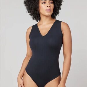 SPANX®
V-Neck Tank Bodysuit